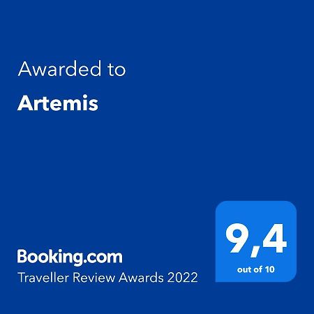 Artemis Hotel Karpeníszi Kültér fotó